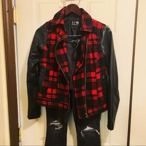 Stunning 2 piece ripped Jean outfit.